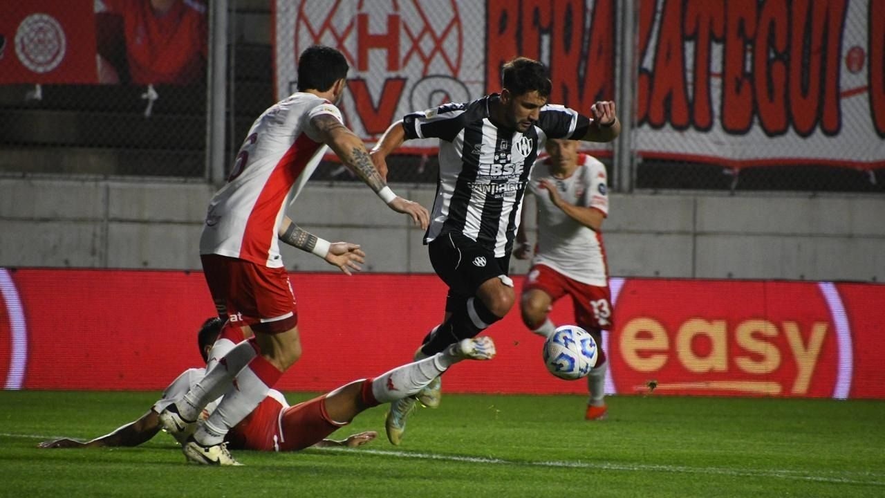 Nhận định soi kèo Huracan vs Central Cordoba lúc 07h00 ngày 29/10/2024 nhan-dinh-soi-keo-huracan-vs-central-cordoba-luc-07h00-ngay-29-10-2024-1
