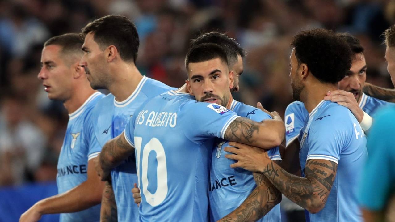 Nhận định soi kèo Ajax vs Lazio lúc 03h00 ngày 13/12/2024 nhan-dinh-soi-keo-ajax-vs-lazio-luc-03h00-ngay-13-12-2024-1