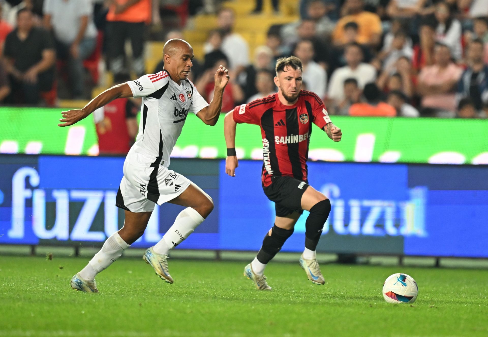 Nhận định soi kèo Besiktas vs Gaziantep lúc 00h30 ngày 11/3/2025 nhan-dinh-soi-keo-besiktas-vs-gaziantep-luc-00h30-ngay-11-3-2025-1