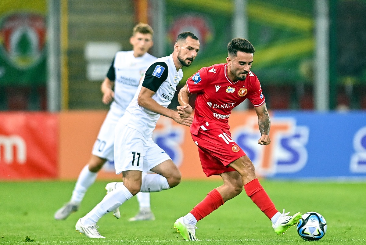 Nhận định soi kèo Widzew Lodz vs Puszcza lúc 00h00 ngày 20/5/2025 nhan-dinh-soi-keo-widzew-lodz-vs-puszcza-luc-00h00-ngay-20-5-2025-1