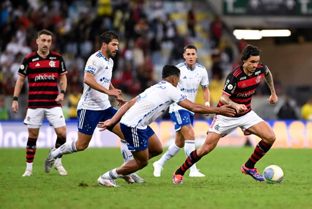 nhan-dinh-soi-keo-botafogo-vs-cruzeiro-luc-2h00-ngay-4-8-2025