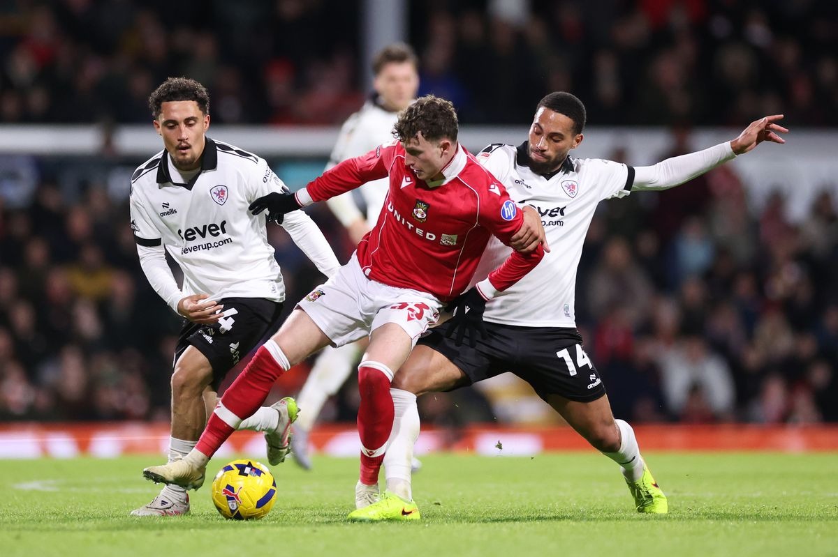 nhan-dinh-soi-keo-bristol-vs-wrexham-luc-02h45-ngay-18-2-2026-1
